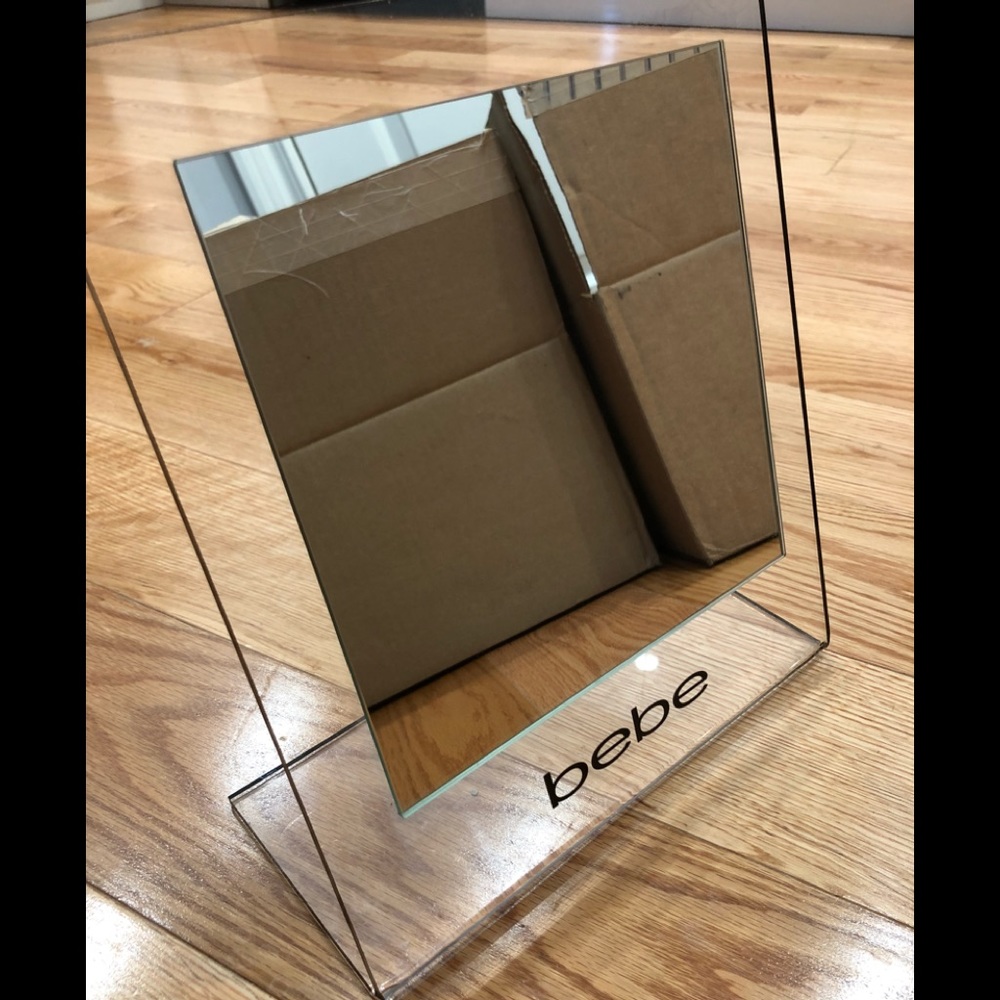 BEBE MIRROR